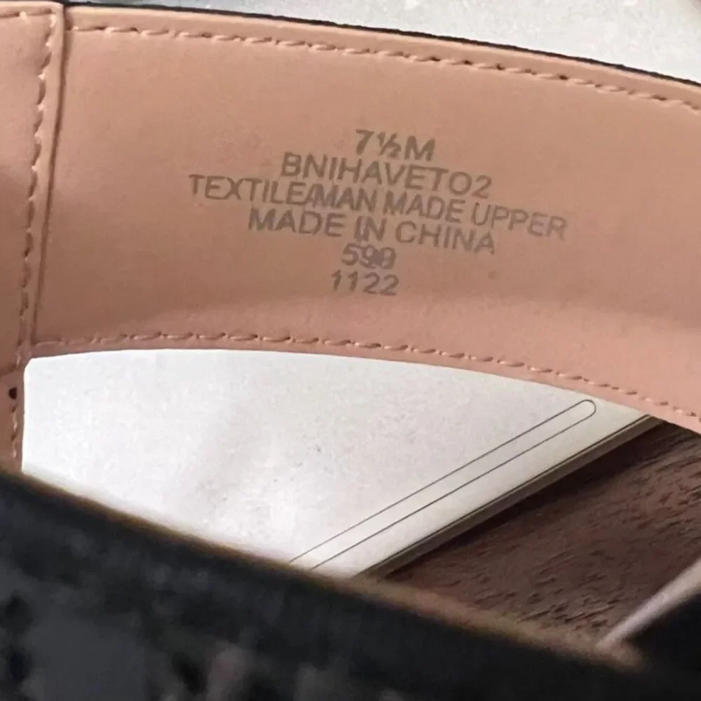 Bandolino NWOB Women's Lluvit Crystal-Encrusted Wedge Heeled Sandals Size 7.5M - Picture 5 of 7